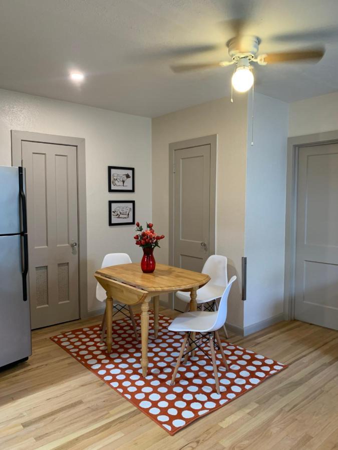125-#4 Downtown Cozy Upstairs One Bedroom Apt San Antonio Exterior foto